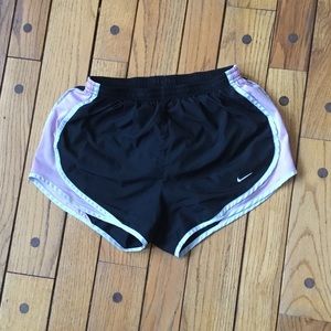 🏃🏻‍♀️🏃🏻‍♀️NIKE DRI FIT RUNNING SHORTS🏃🏻‍♀️